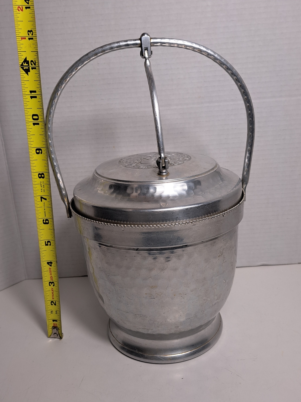 Vintage Cromwell Hand Wrought Aluminum Ice Bucket Hinged Decorated Lid Hammered